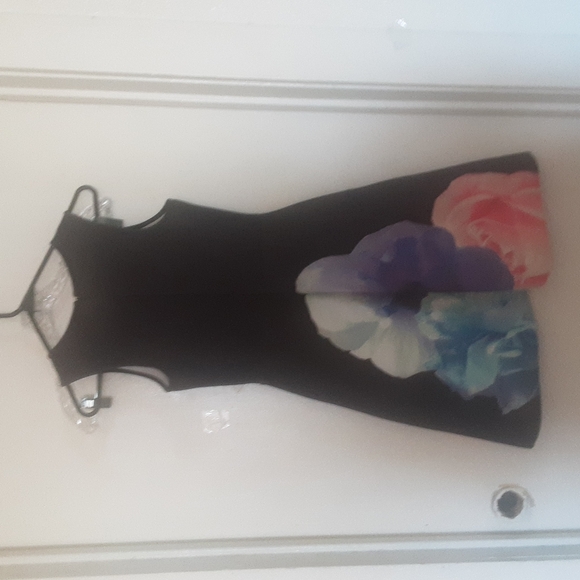 Asos Black Lrg Floral Scuba Dress Sz 2 - Picture 4 of 10